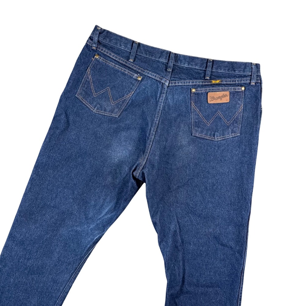 Wrangler 47MWZ Dark Wash Denim Jeans Mens 42x31 Classic Workwear‎ Fit
